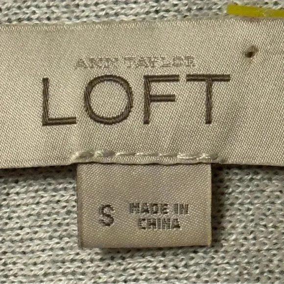 Loft grey cardigan size small that would be perfect for layering. - Picture 3 of 3